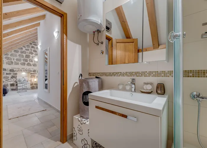 Casa Aurum - Vibes Apartman Split