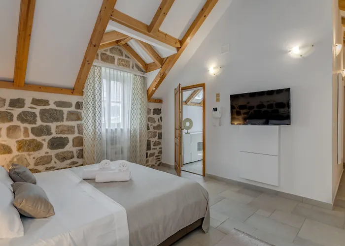 Casa Aurum - Vibes Apartman Split