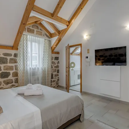 Casa Aurum - Vibes Apartamento Split
